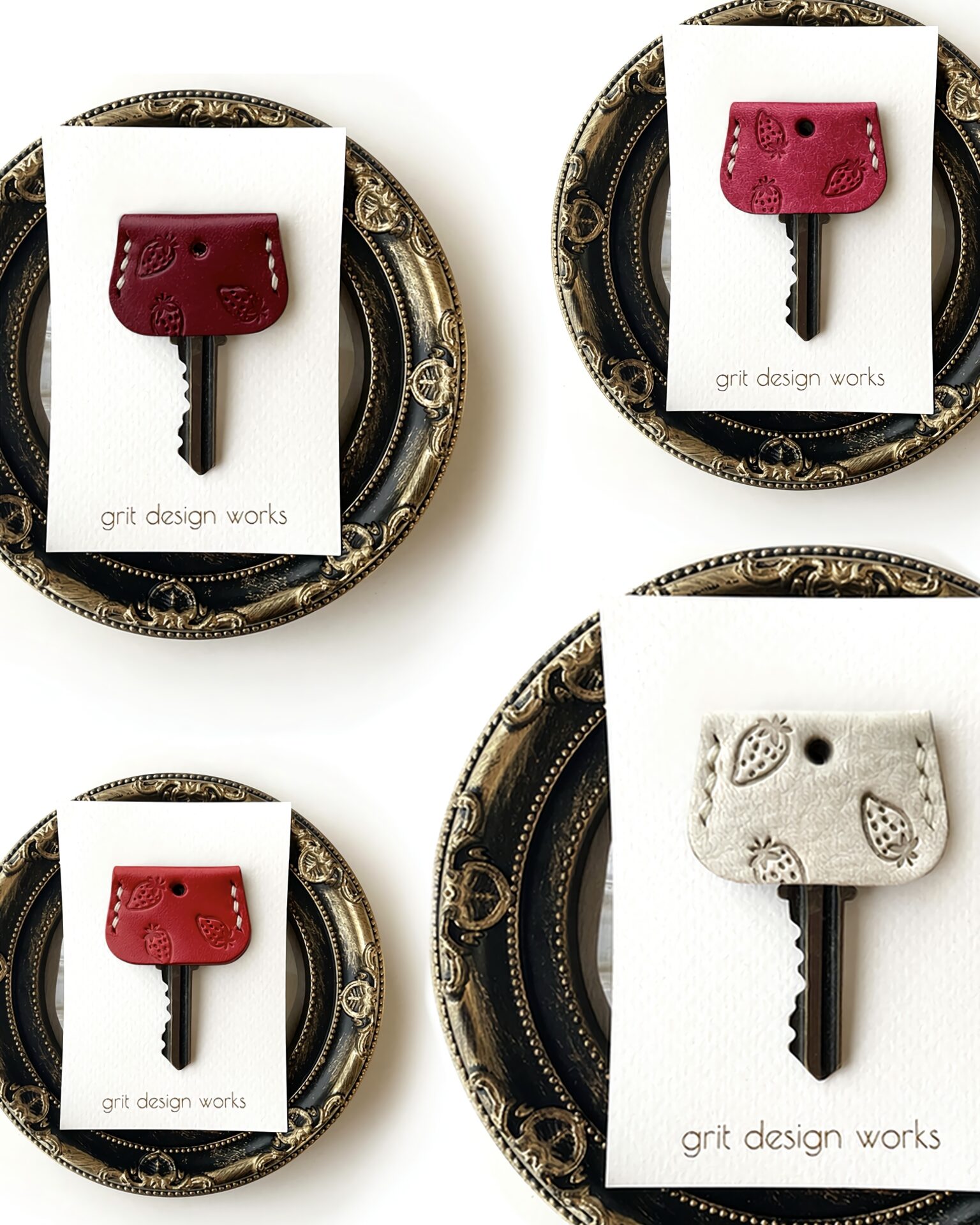 いちごのレザーキーカバー