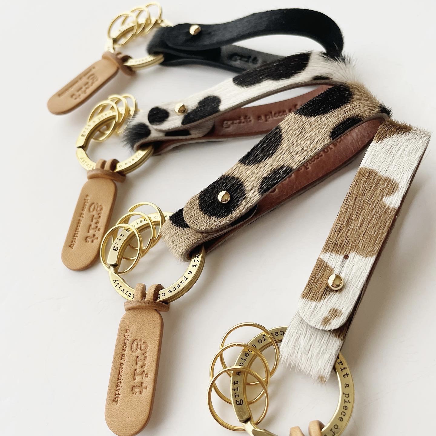 ハラコのアニマル柄のキーホルダー